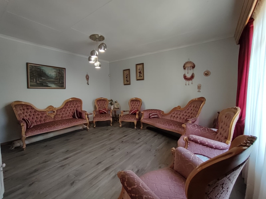 3 Bedroom Property for Sale in Flimieda North West